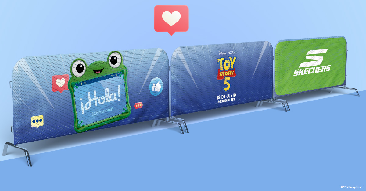 IDMK172_3 Vallas de carrera Toy Story con Skechers